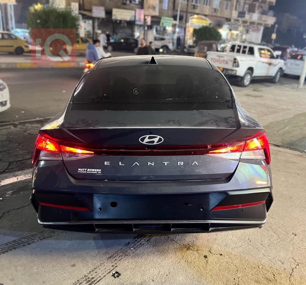 هیوندای ئەلەنترا